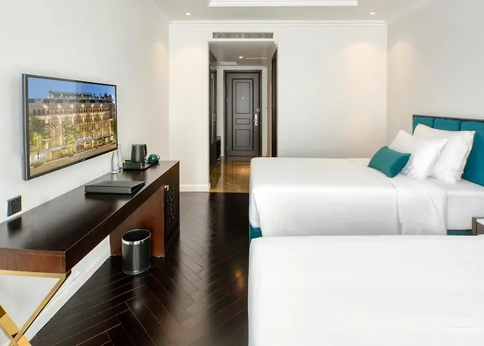 The Almin Hotel Hạ Long