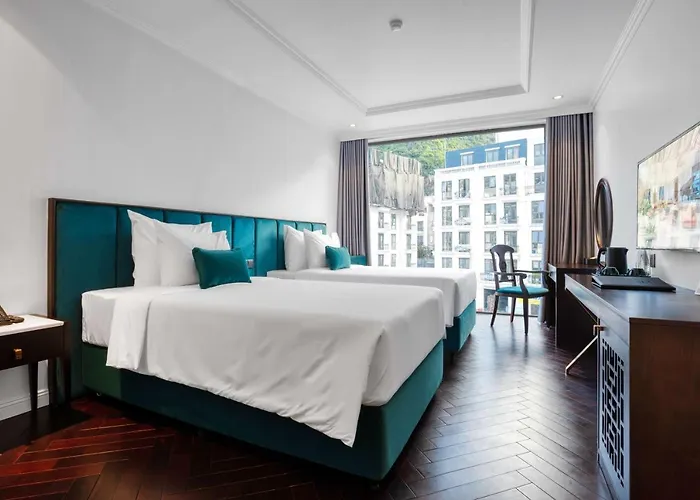 The Almin 4* Hạ Long