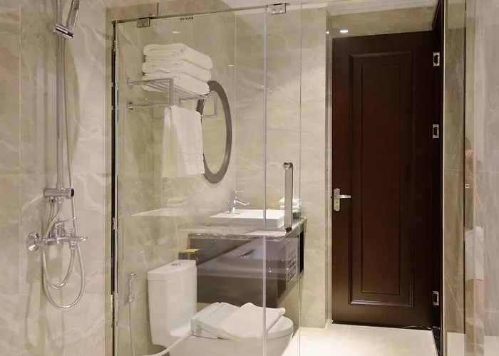 The Almin 4*