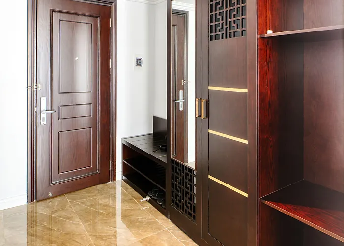 Khách sạn The Almin 4*