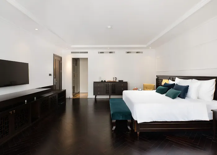 The Almin Hotel 4*